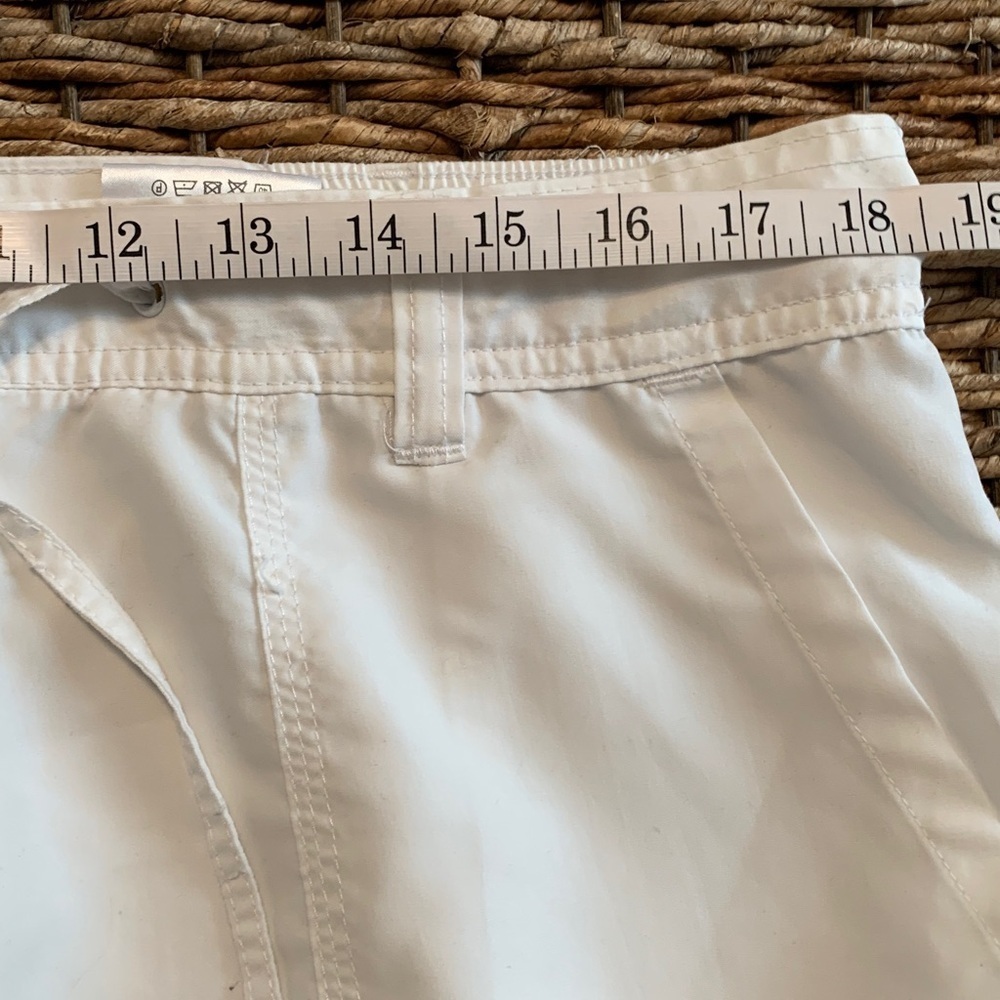 White cargo capris 36” waist - Picture 7 of 7